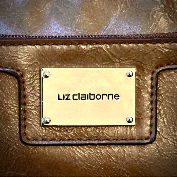 Liz Claiborne Women’s Combination Shoulder Bag - Picture 10 of 15